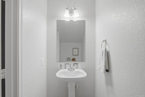 9235 Silver Vista San Antonio TX 78254