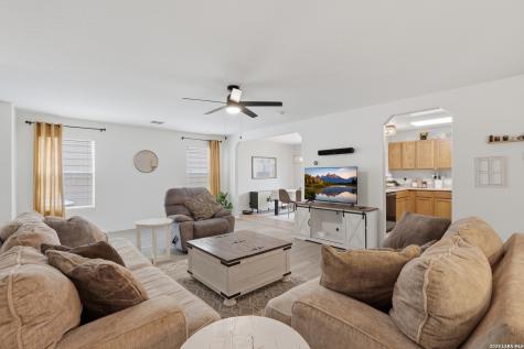 9235 Silver Vista San Antonio TX 78254
