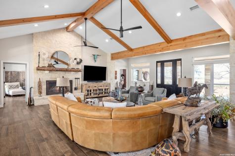 4205 N Fredericksburg Road Kerrville TX 78028