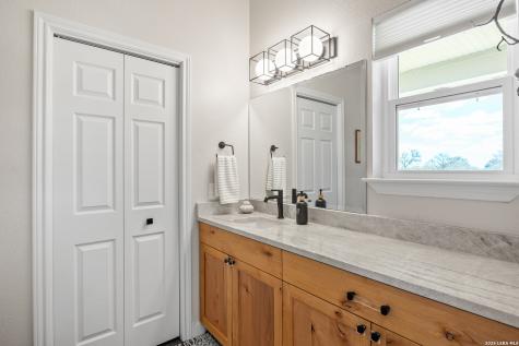 4205 N Fredericksburg Road Kerrville TX 78028