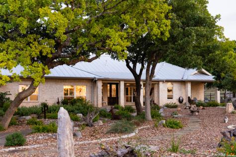 4205 N Fredericksburg Road Kerrville TX 78028
