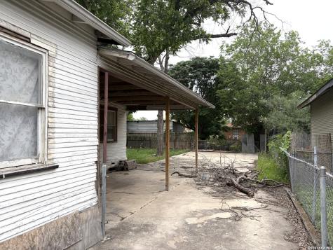 319 Mckay San Antonio TX 78204