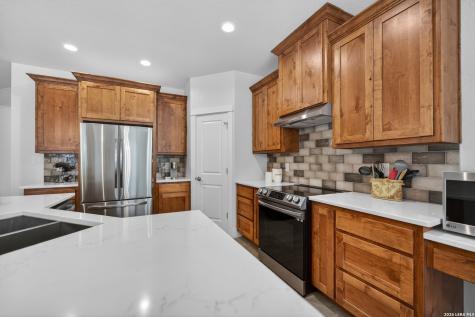 258 Heinen Road Bandera TX 78003