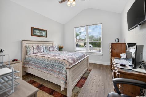 258 Heinen Road Bandera TX 78003