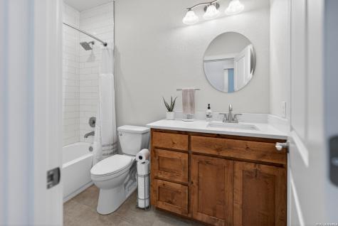 258 Heinen Road Bandera TX 78003