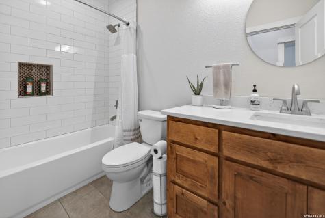 258 Heinen Road Bandera TX 78003