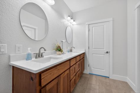 258 Heinen Road Bandera TX 78003