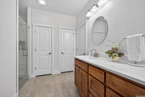 258 Heinen Road Bandera TX 78003