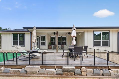 258 Heinen Road Bandera TX 78003