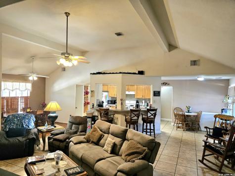 214 Cherry Ridge Floresville TX 78114