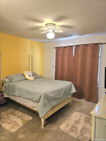 214 Cherry Ridge Floresville TX 78114