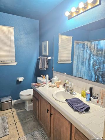 214 Cherry Ridge Floresville TX 78114
