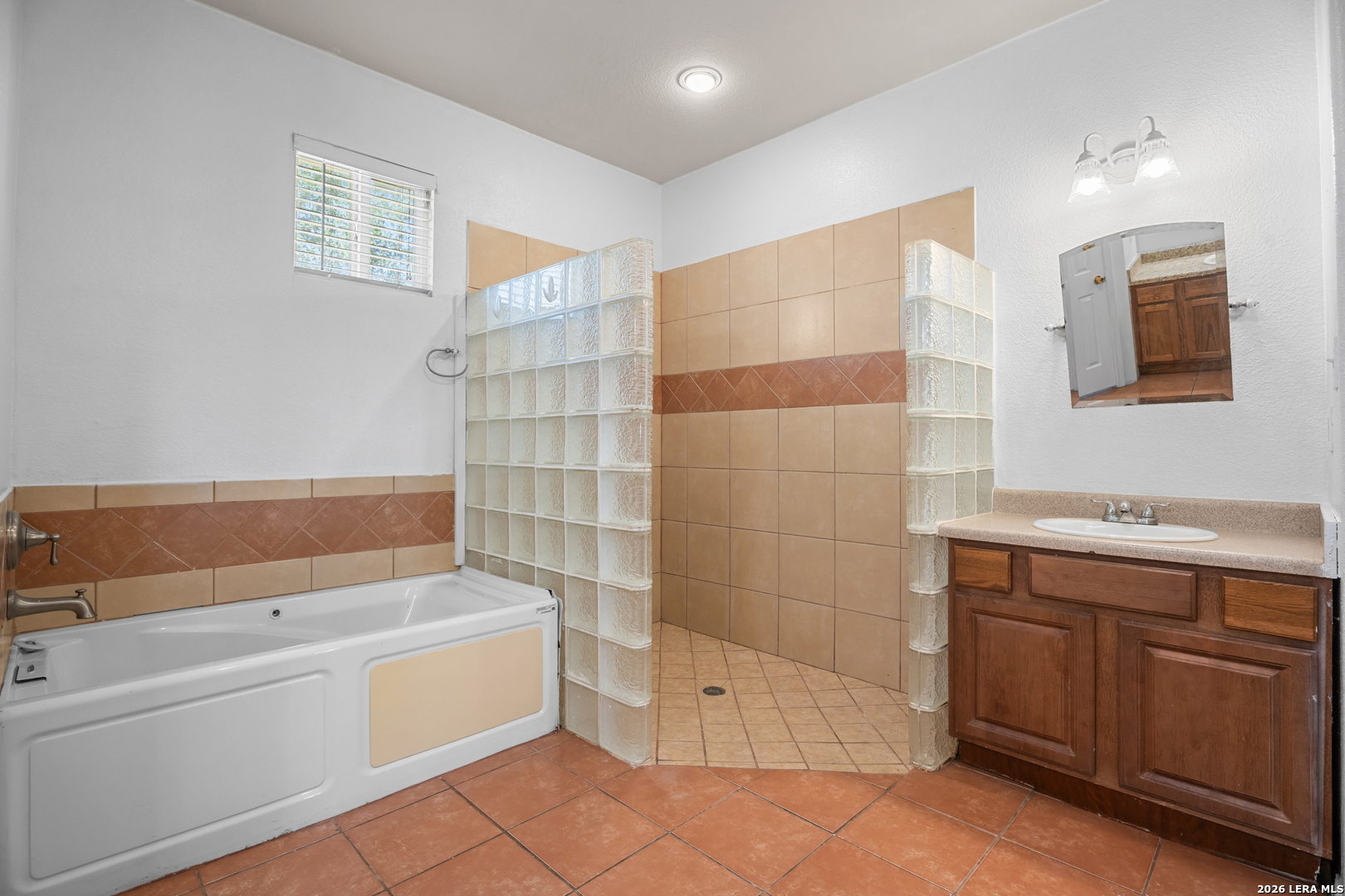 3820 Fm 3175 Lytle TX 78052