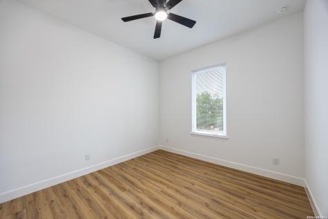 8227 Old Austin Road Selma TX 78154