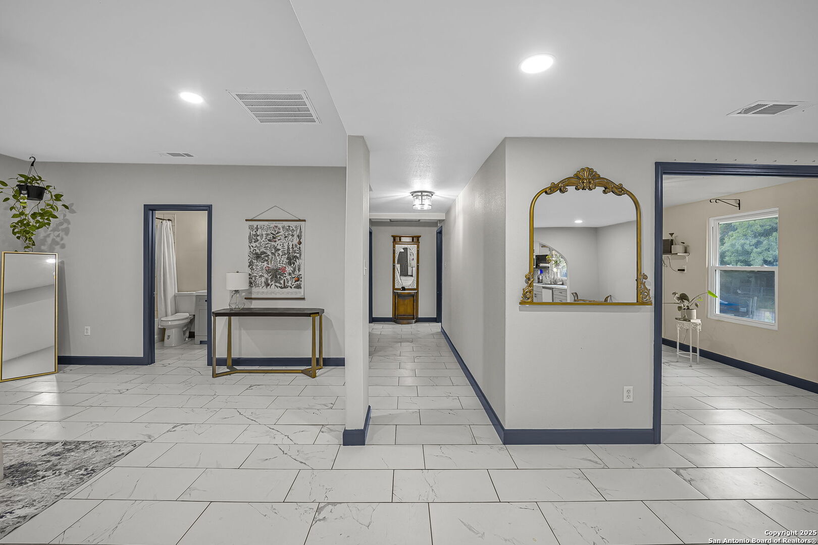 133 Alamo Pipe Creek TX 78063