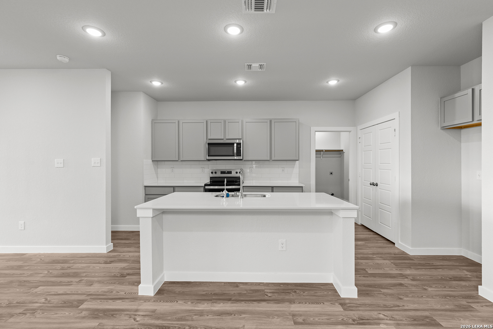9971 Chavaneaux Landing San Antonio TX 78221