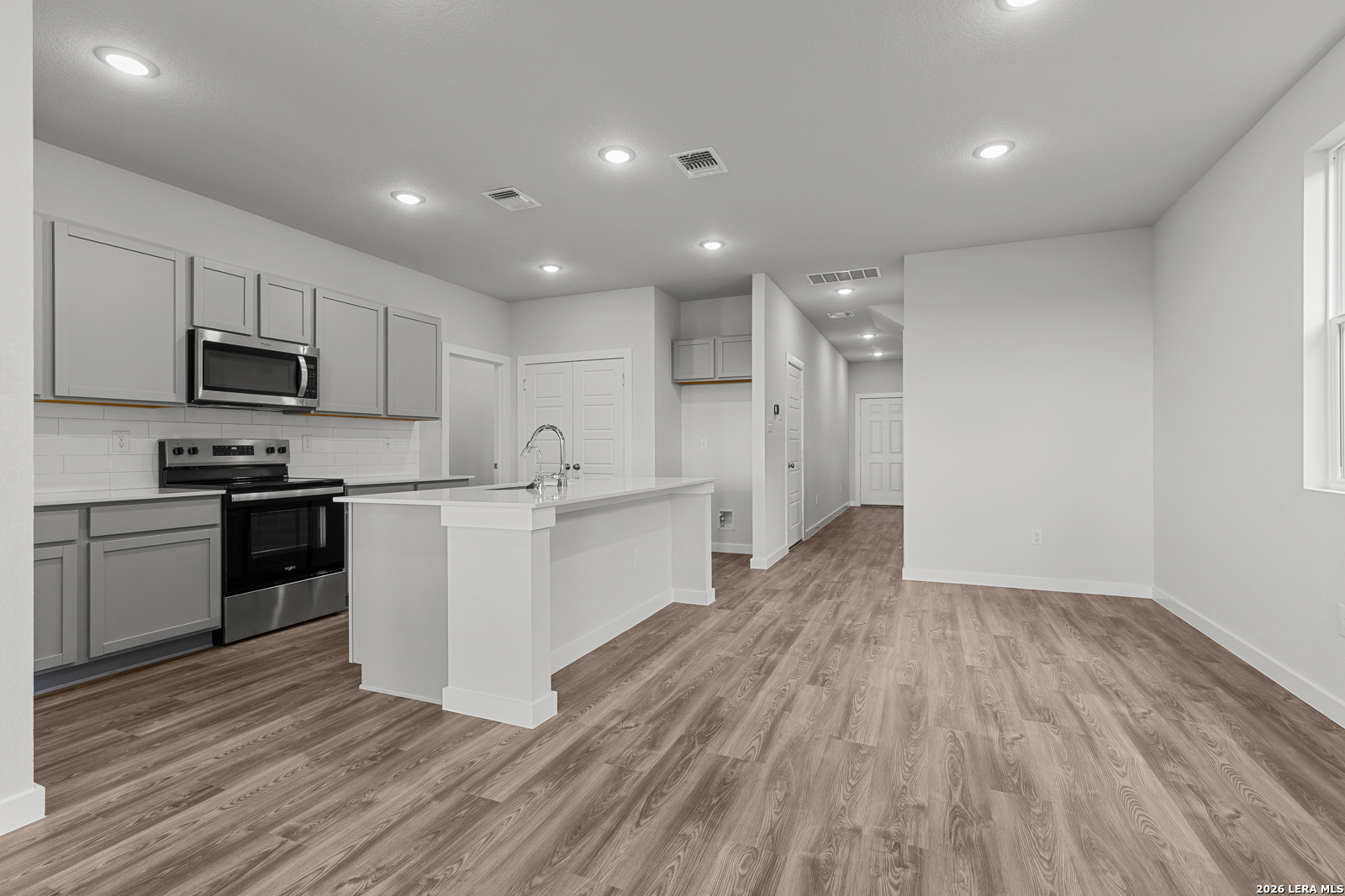 9971 Chavaneaux Landing San Antonio TX 78221