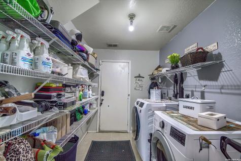 9143 Malabar Canyon San Antonio TX 78245