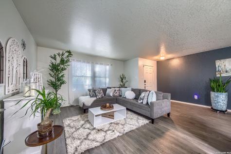 9143 Malabar Canyon San Antonio TX 78245