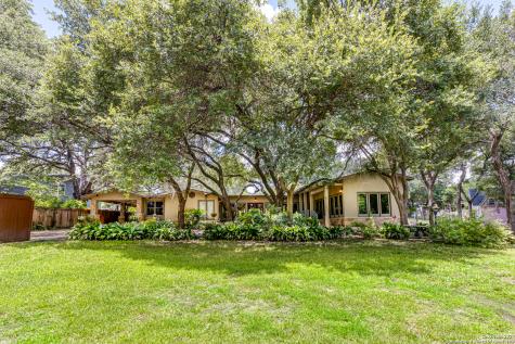 125 Stone Crest Alamo Heights TX 78209