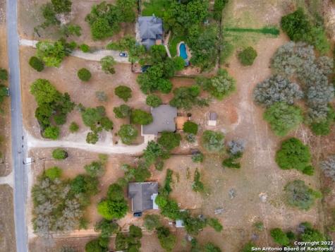 329 Eagle Ridge Drive Floresville TX 78114