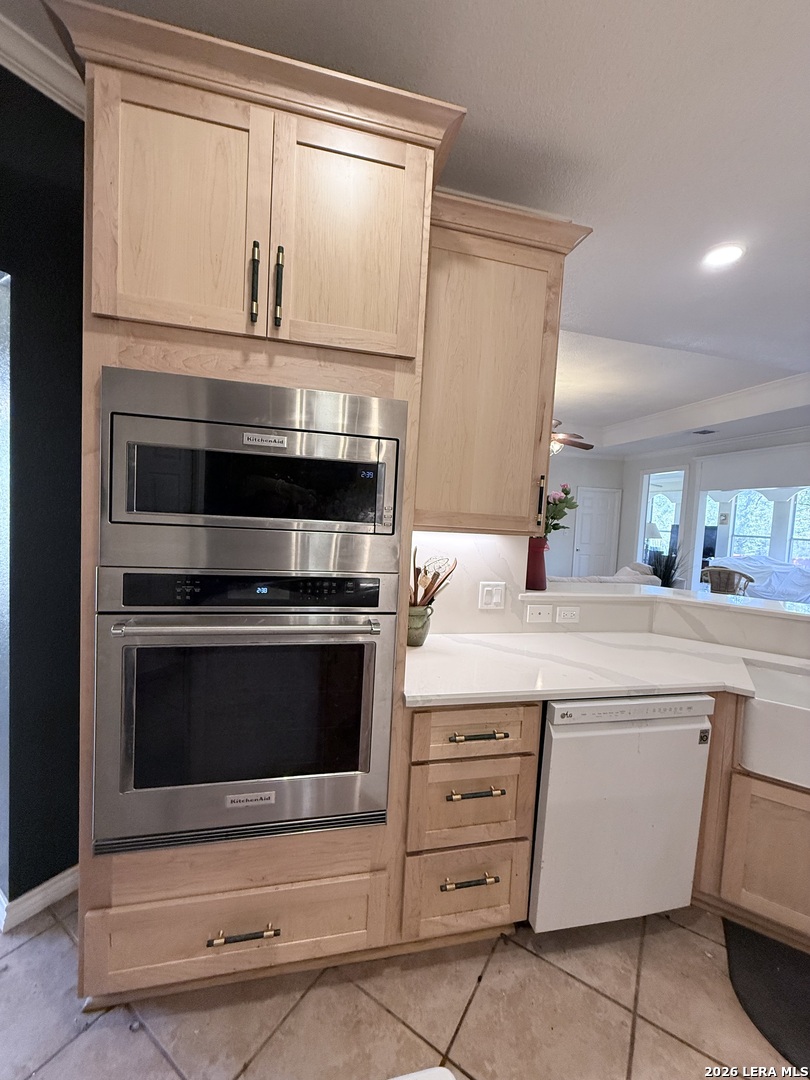 444 Shannon Ridge Floresville TX 78114
