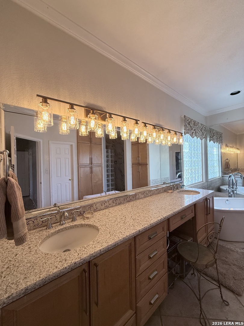 444 Shannon Ridge Floresville TX 78114