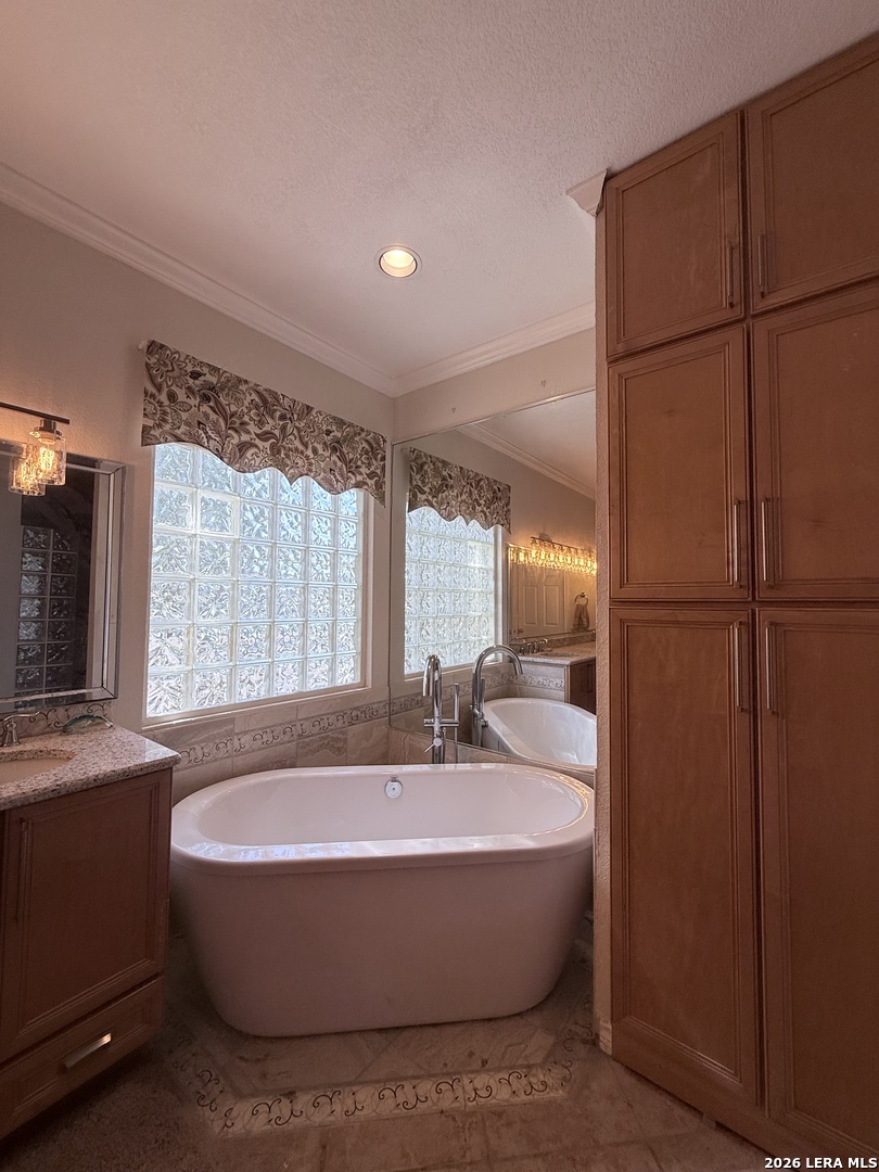 444 Shannon Ridge Floresville TX 78114