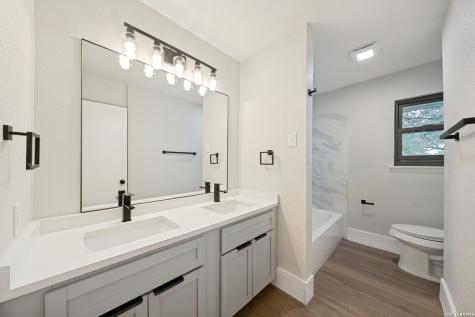 612 Skyforest Drive Hollywood Park TX 78232
