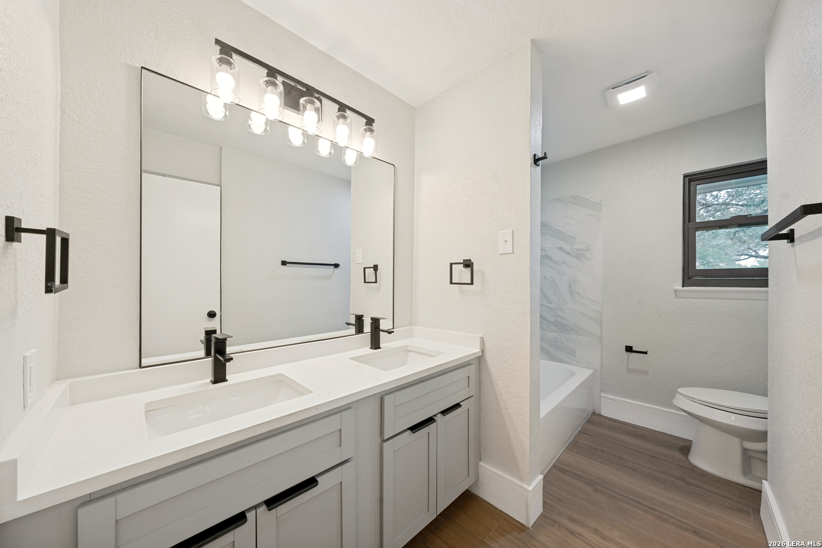612 Skyforest Drive Hollywood Park TX 78232