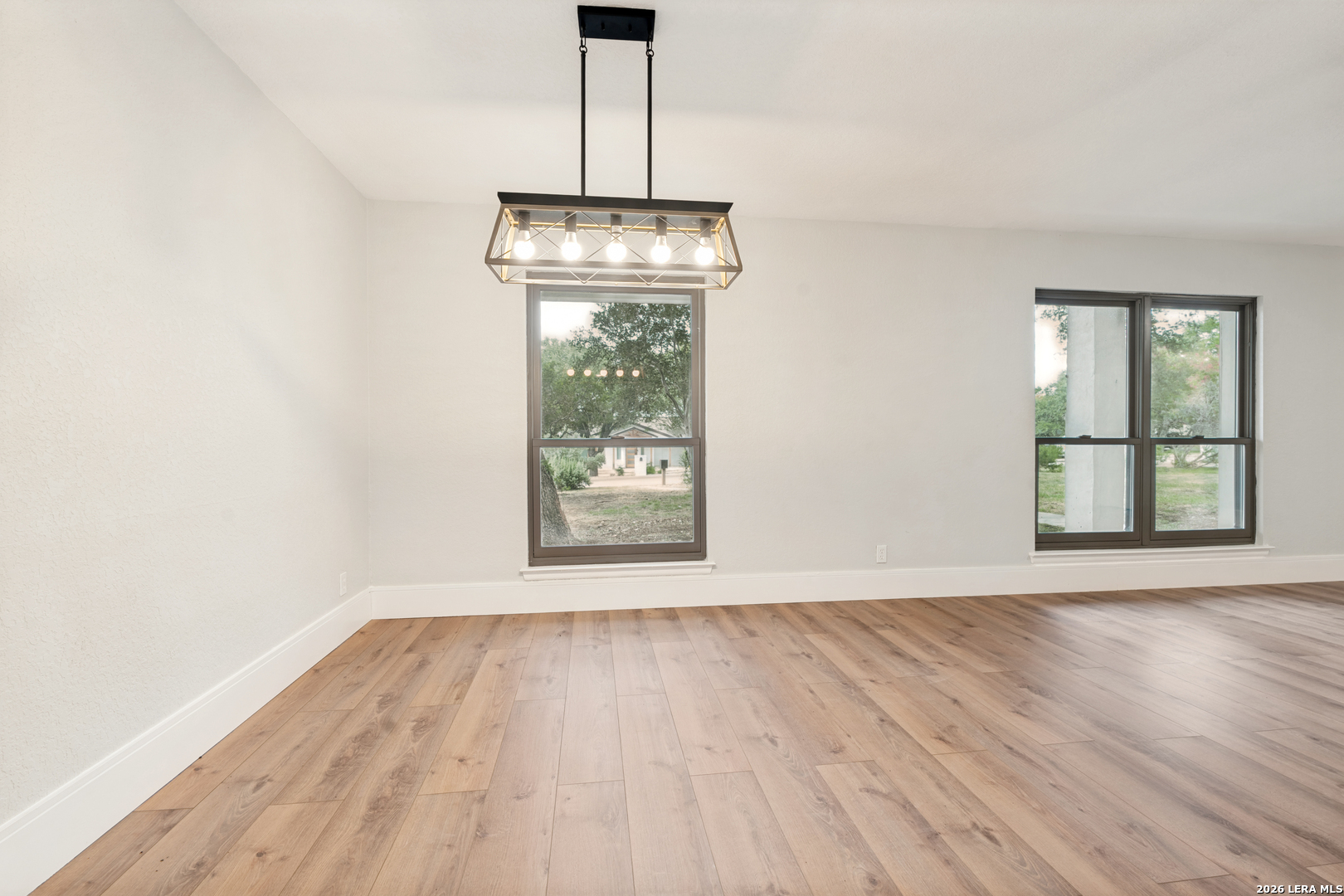 612 Skyforest Drive Hollywood Park TX 78232