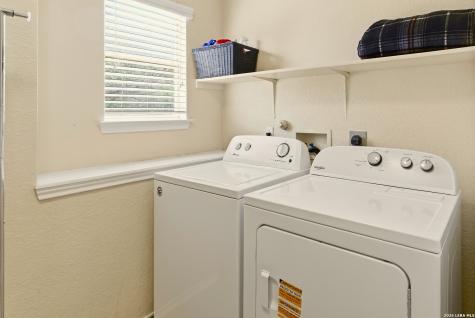 2326 Boxer Palm San Antonio TX 78213