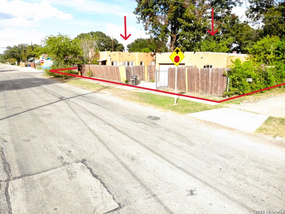 1502 Steves Avenue San Antonio TX 78210