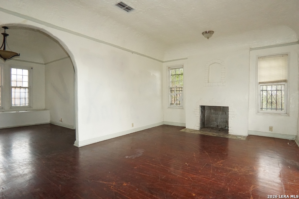1502 Steves Avenue San Antonio TX 78210