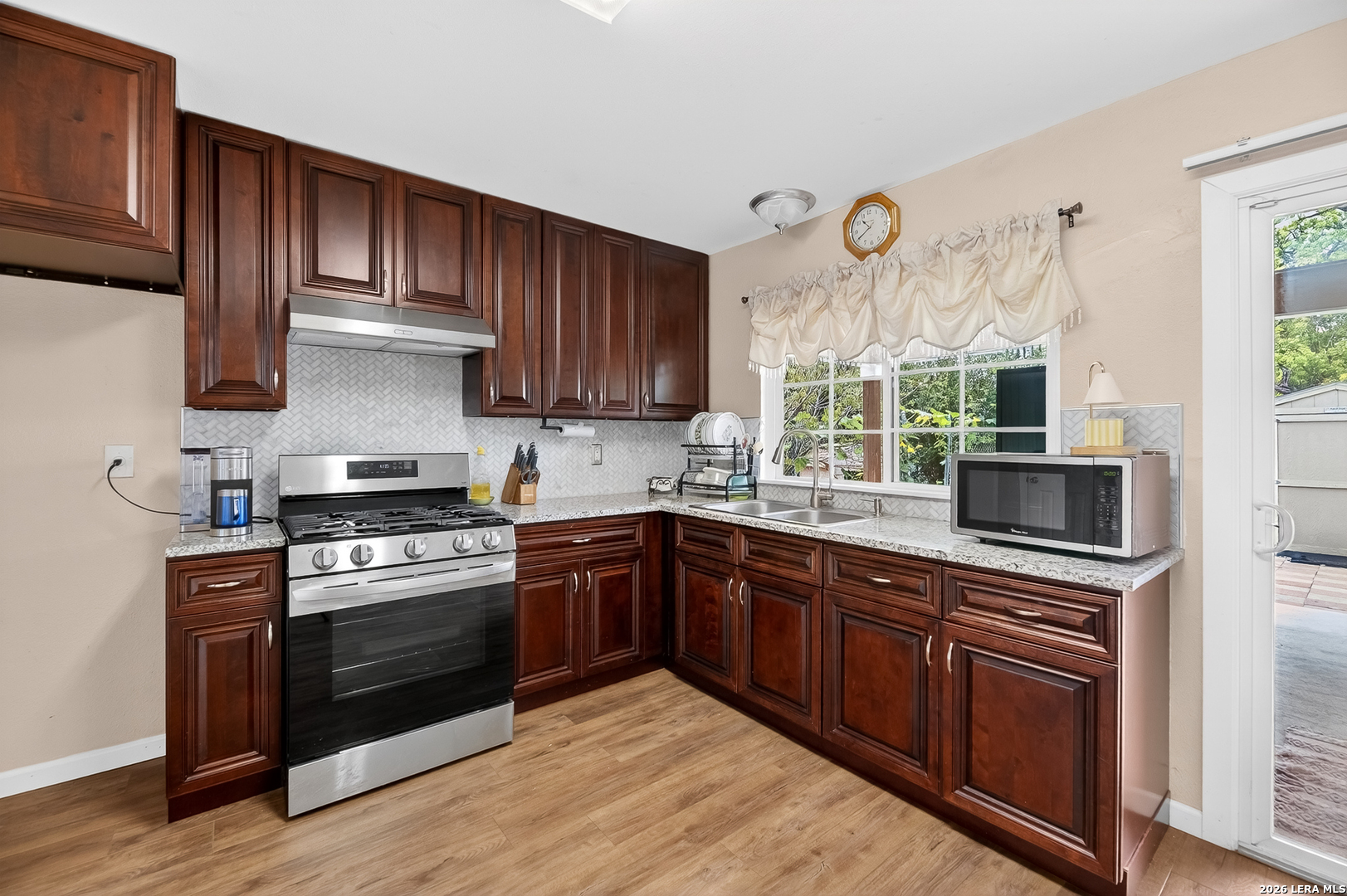 7318 Glen Cross San Antonio TX 78239