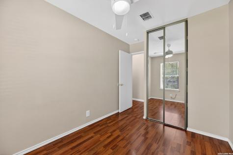 7318 Glen Cross San Antonio TX 78239