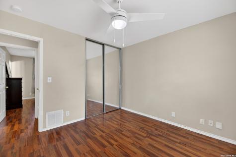 7318 Glen Cross San Antonio TX 78239