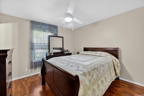 7318 Glen Cross San Antonio TX 78239