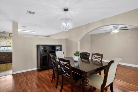 7318 Glen Cross San Antonio TX 78239