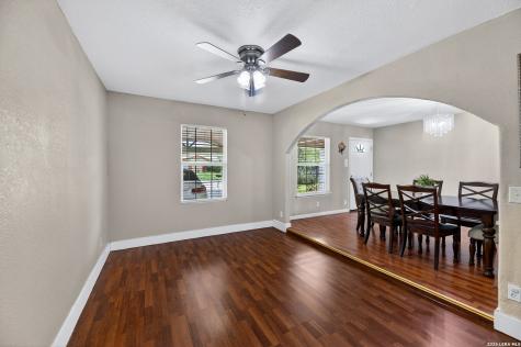 7318 Glen Cross San Antonio TX 78239