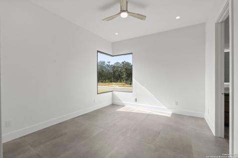 11019 Porter Springs San Antonio TX 78255