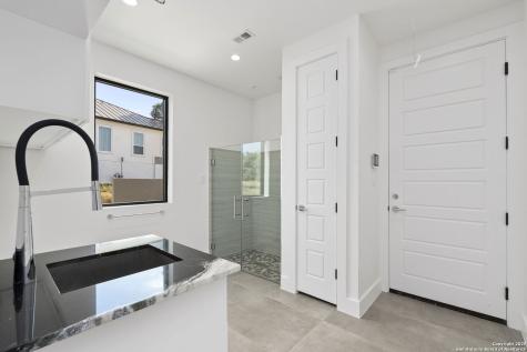 11019 Porter Springs San Antonio TX 78255