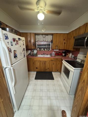 504 N Cedar Pearsall TX 78061