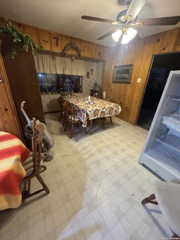 504 N Cedar Pearsall TX 78061