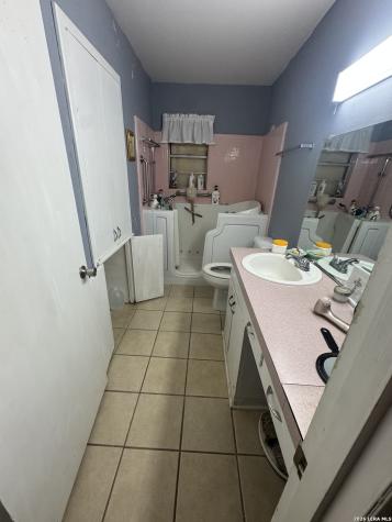 504 N Cedar Pearsall TX 78061