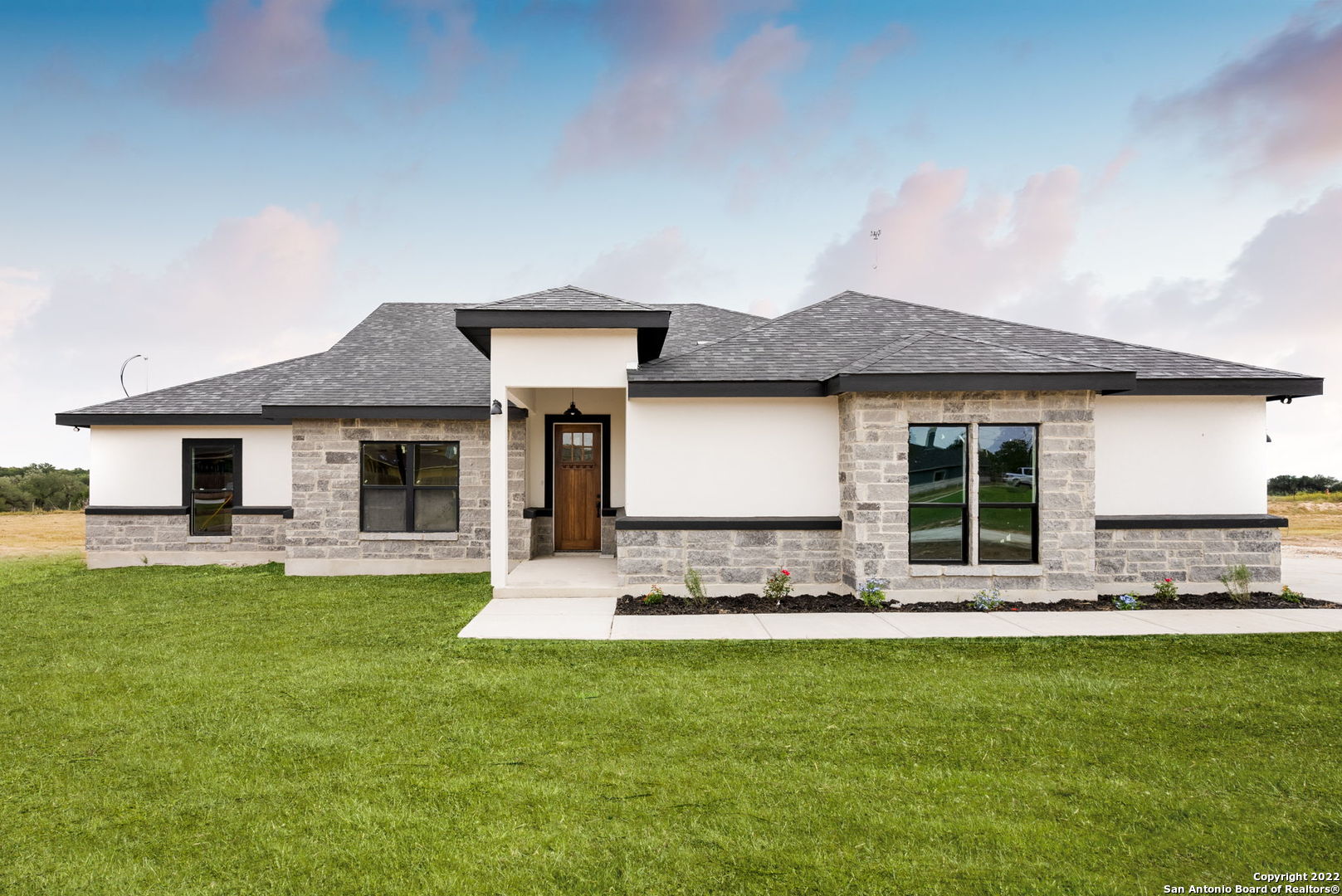 132 Carrizo Ridge Floresville TX 78114