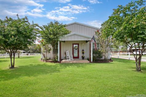 173 County Road 346 La Vernia TX 78121