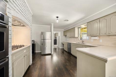 200 Sir Arthur Court Castle Hills TX 78213