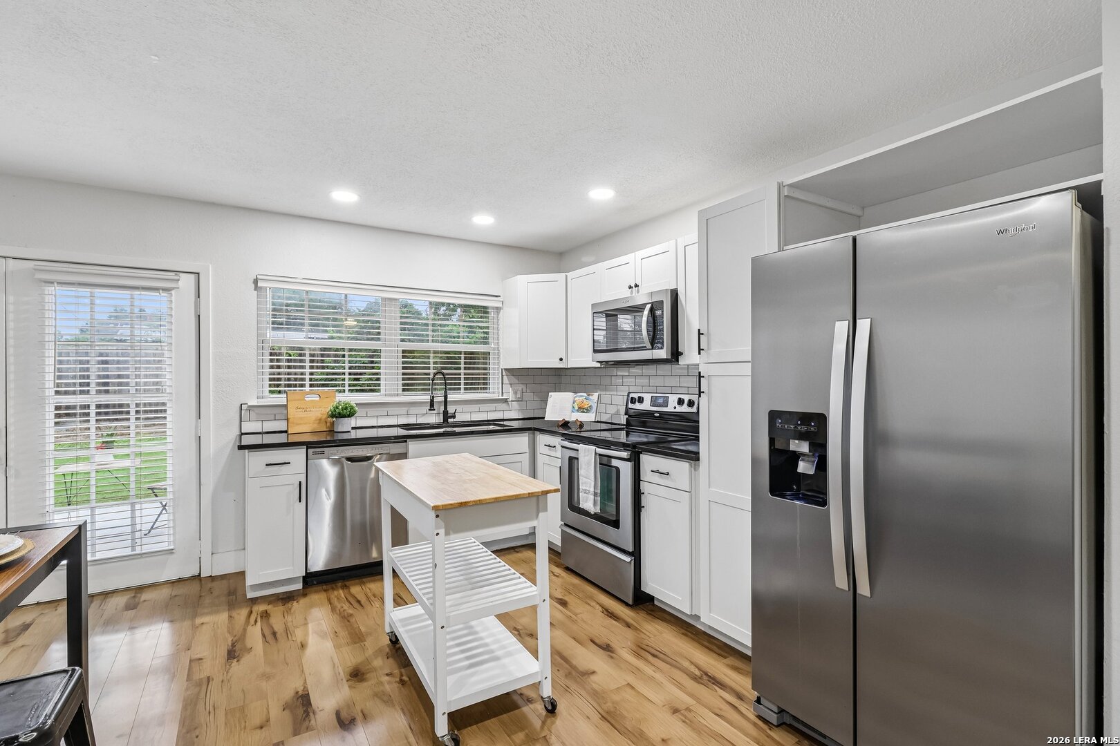 6711 Spring Rose San Antonio TX 78249