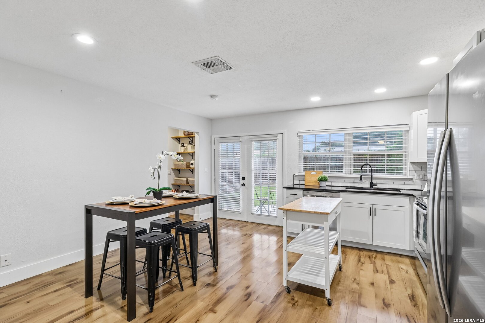 6711 Spring Rose San Antonio TX 78249
